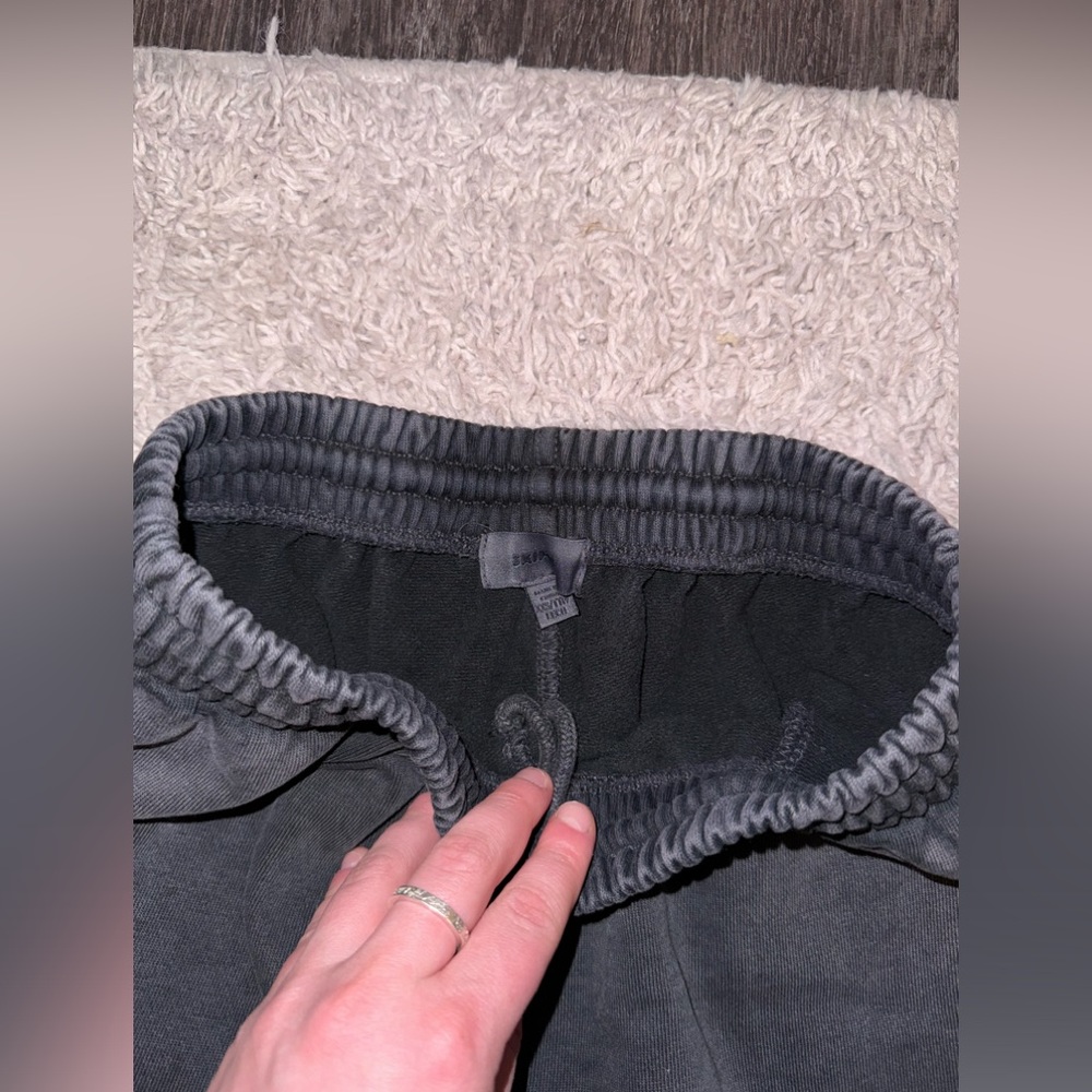 Skims pants